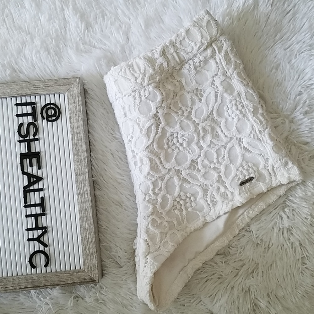 Hollister Lace shorts